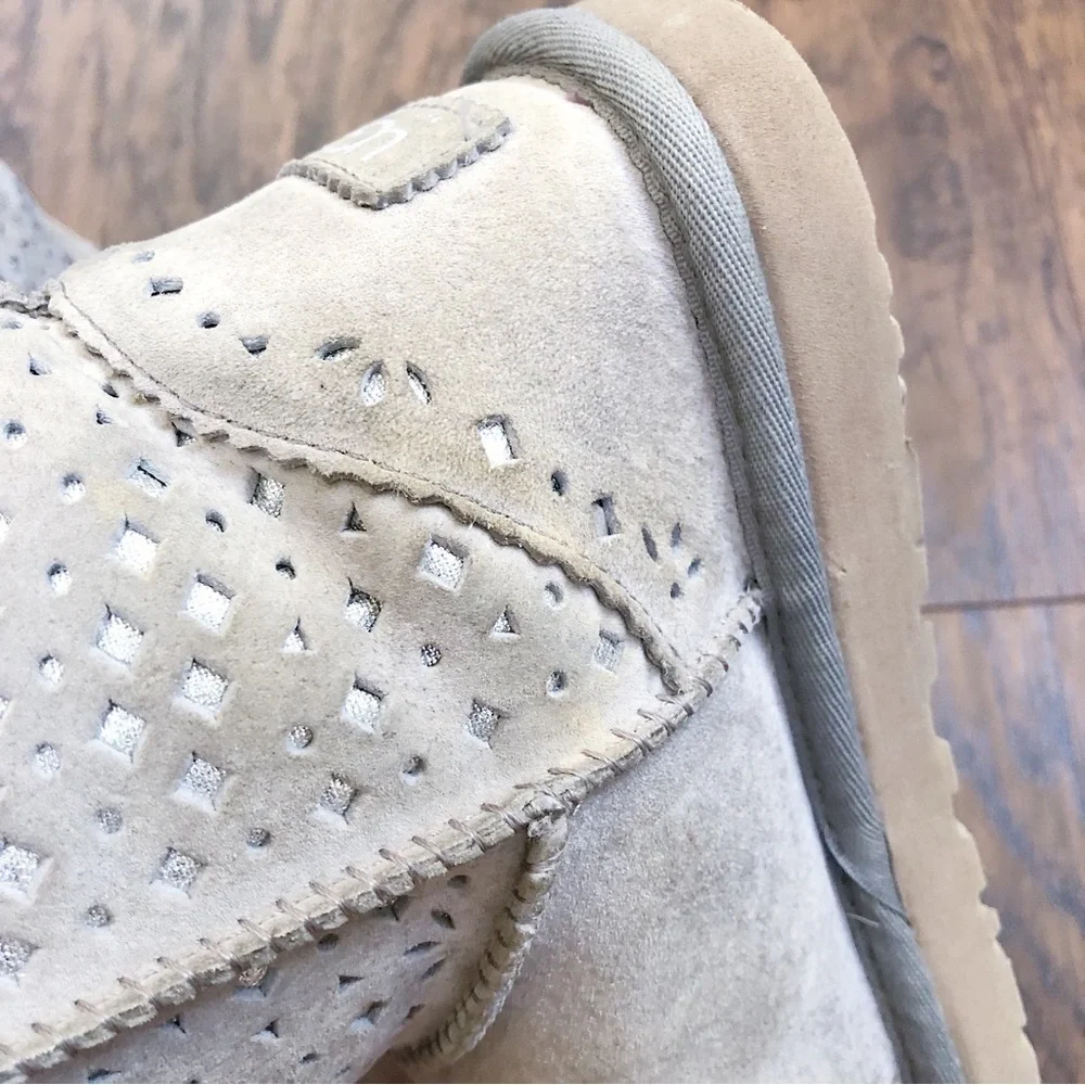 UGG • Classic Short Flora Perf Boots grey perforated shearling sheepskin sherpa